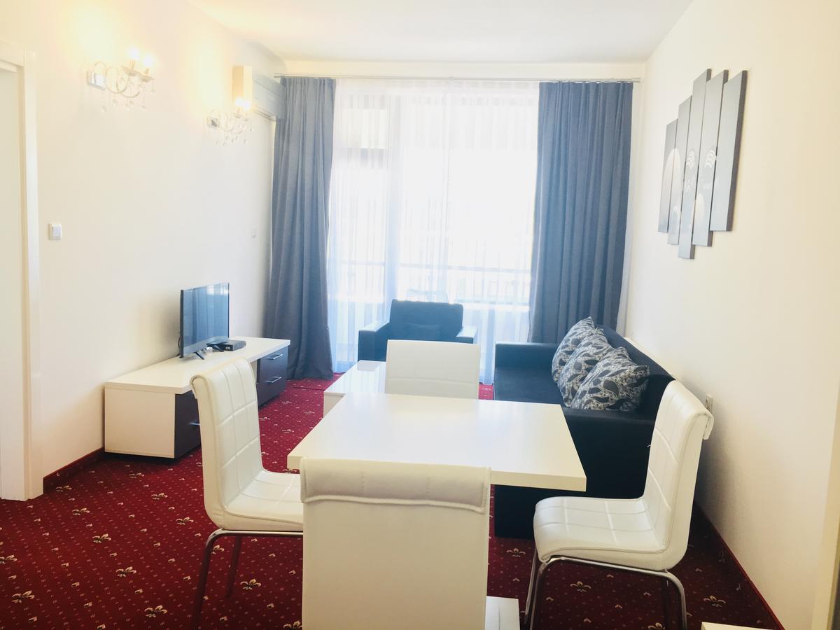 Hotel Aqua Kŭrdzhali Buitenkant foto