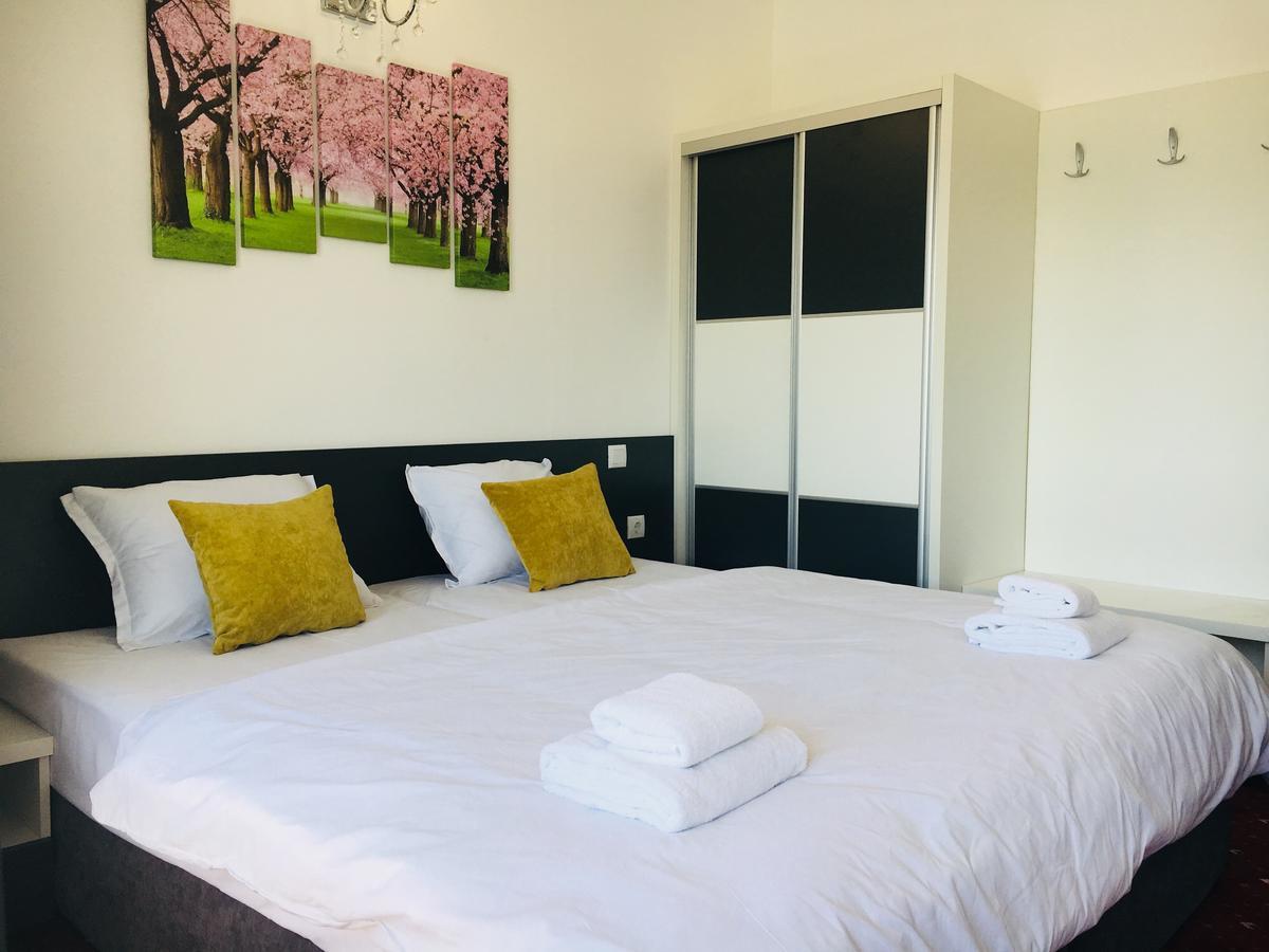Hotel Aqua Kŭrdzhali Buitenkant foto