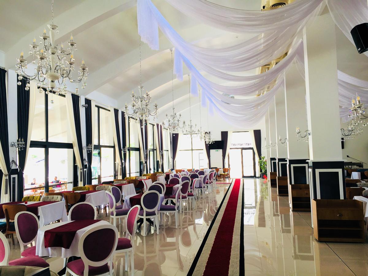 Hotel Aqua Kŭrdzhali Buitenkant foto