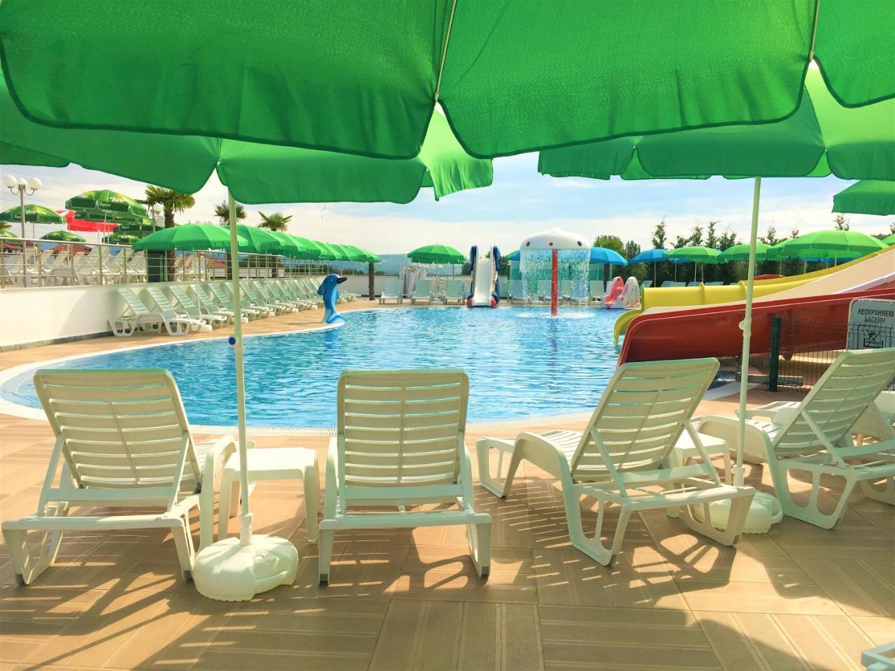 Hotel Aqua Kŭrdzhali Buitenkant foto