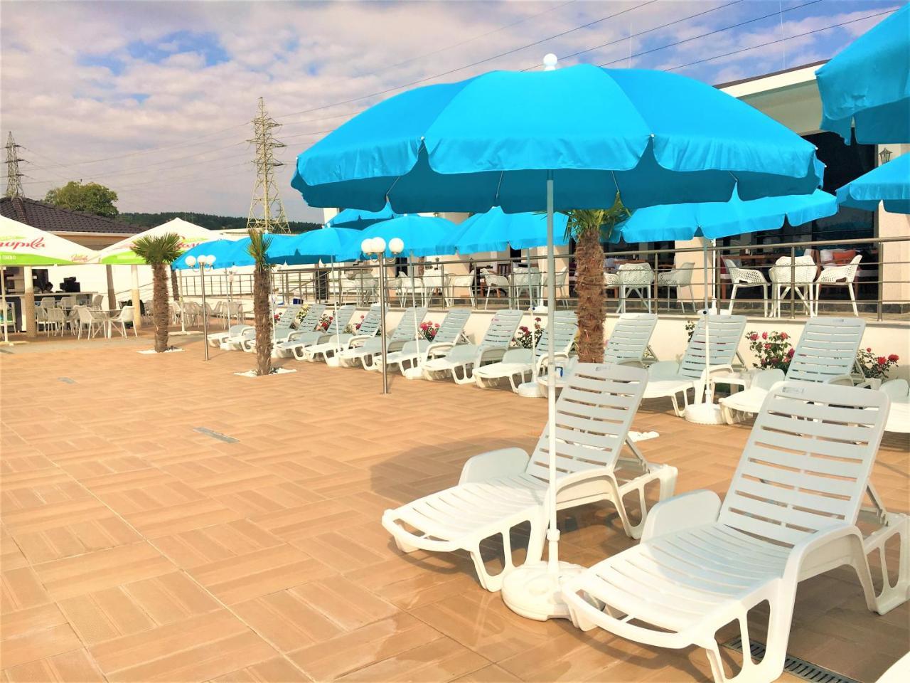 Hotel Aqua Kŭrdzhali Buitenkant foto