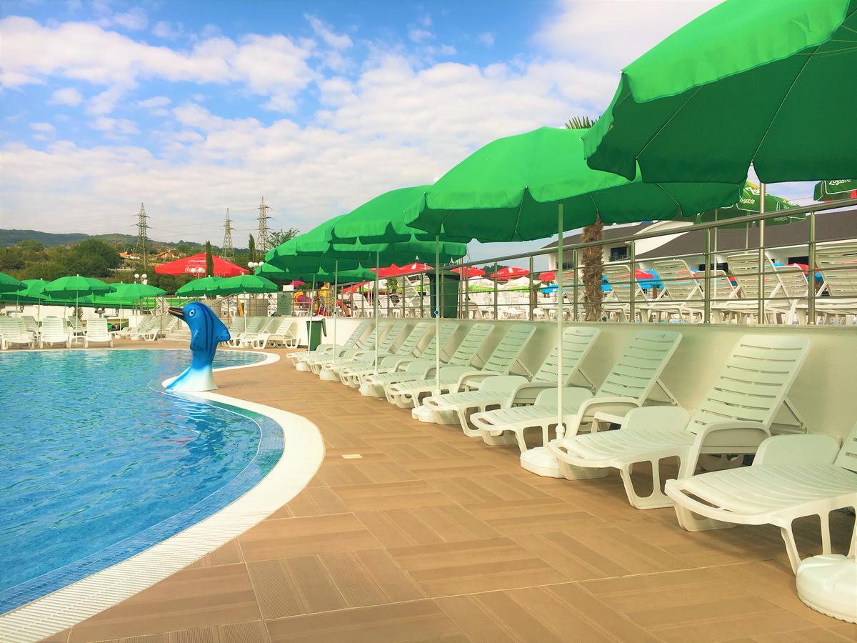 Hotel Aqua Kŭrdzhali Buitenkant foto